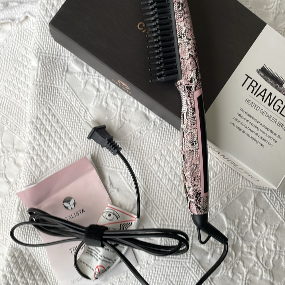 NWOT Calista triangle pro heated detailer brush pink snakeskin hair styling tool - Picture 9 of 9